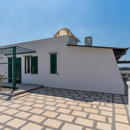 Sea View Penthouse-attico